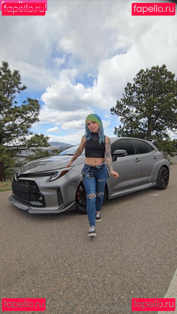 2017468000 / heyLyssten / post Onlyfans Photo Gallery 