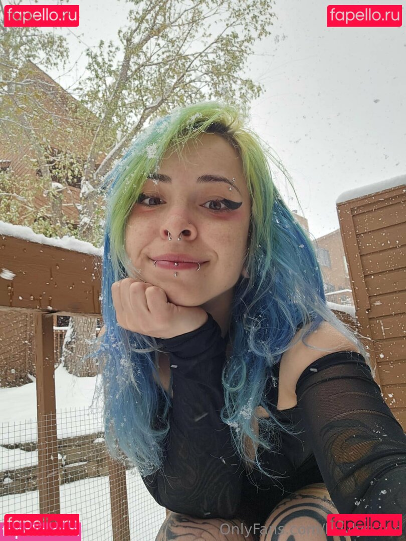 2017468000 / heyLyssten / post Onlyfans Photo Gallery 