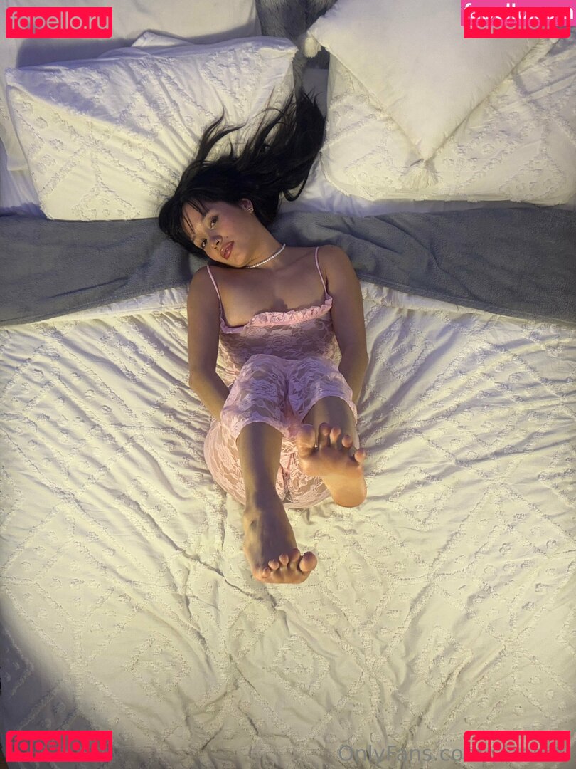 Sia ASMR / real_siaasmr Onlyfans Photo Gallery 