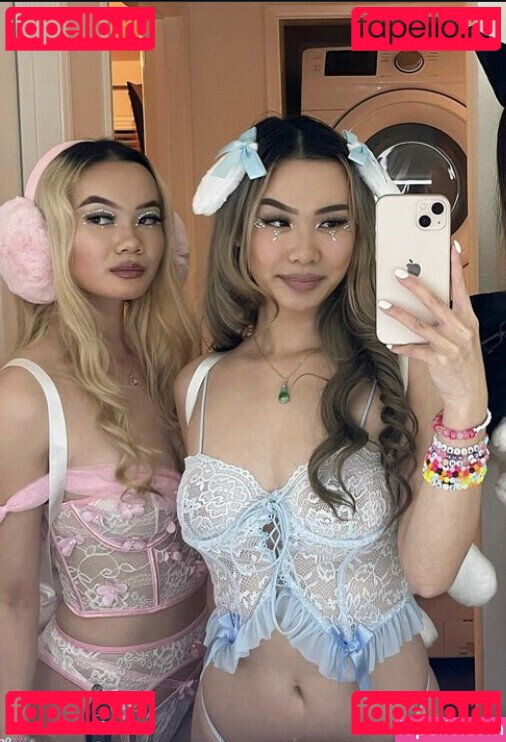 Winnie & Connie / connnieex / connperignon Onlyfans Photo Gallery 