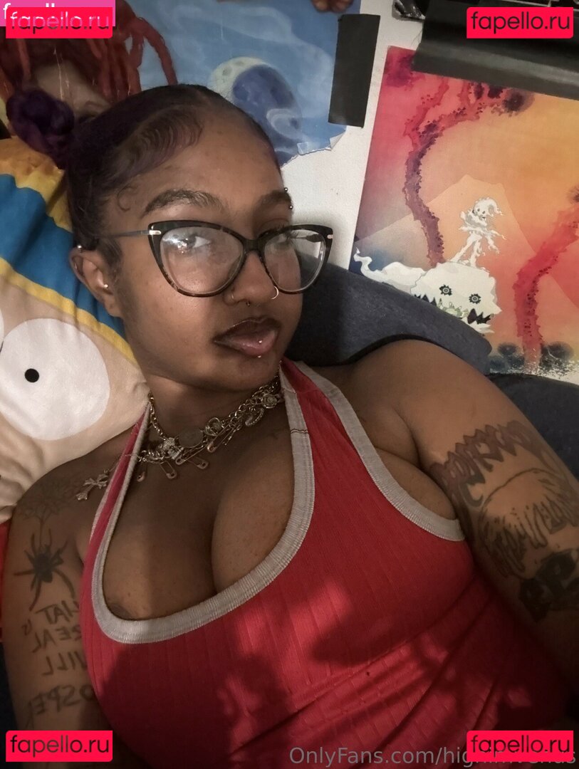 highimvenus / venusgrl444 Onlyfans Photo Gallery 