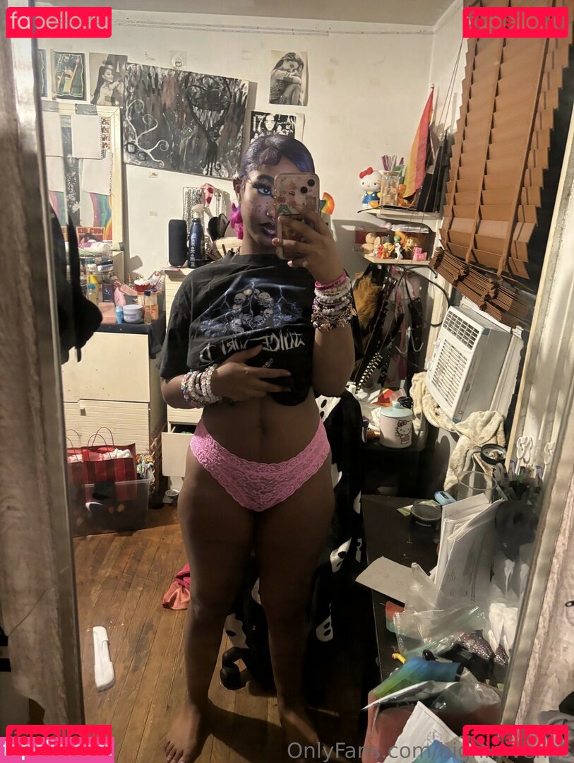 highimvenus / venusgrl444 Onlyfans Photo Gallery 