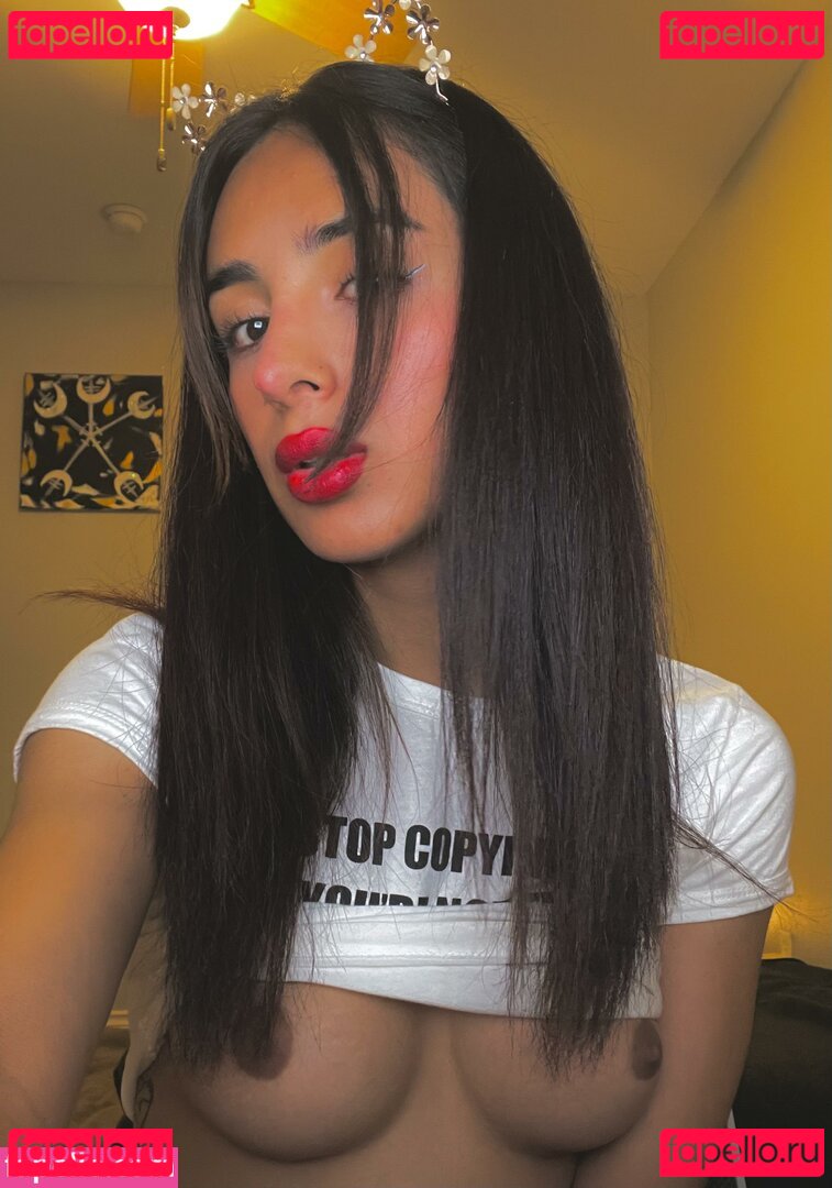 Sofiacake / sofiacake22 / sofiasilk Onlyfans Photo Gallery 