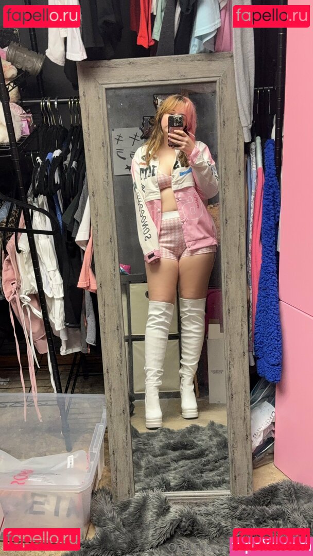 AllyceHime Onlyfans Photo Gallery 