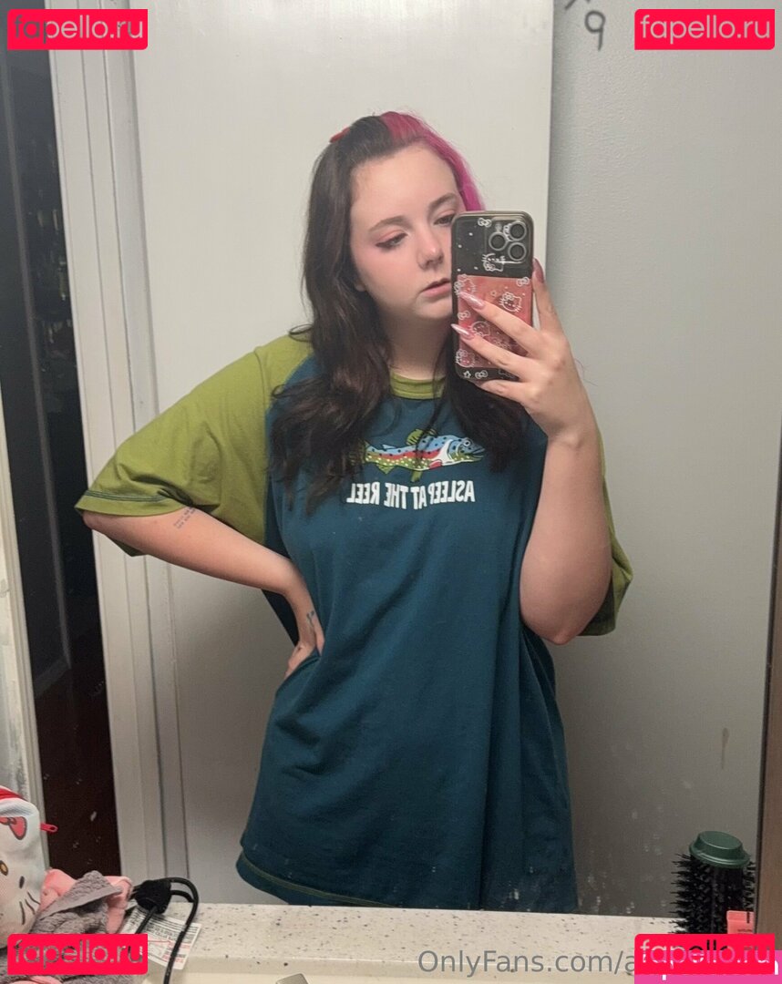 AllyceHime Onlyfans Photo Gallery 