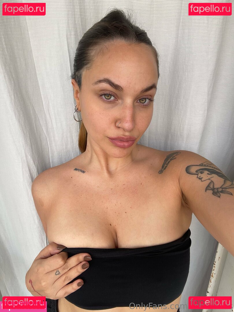 haileyava / iamavahailey Onlyfans Photo Gallery 