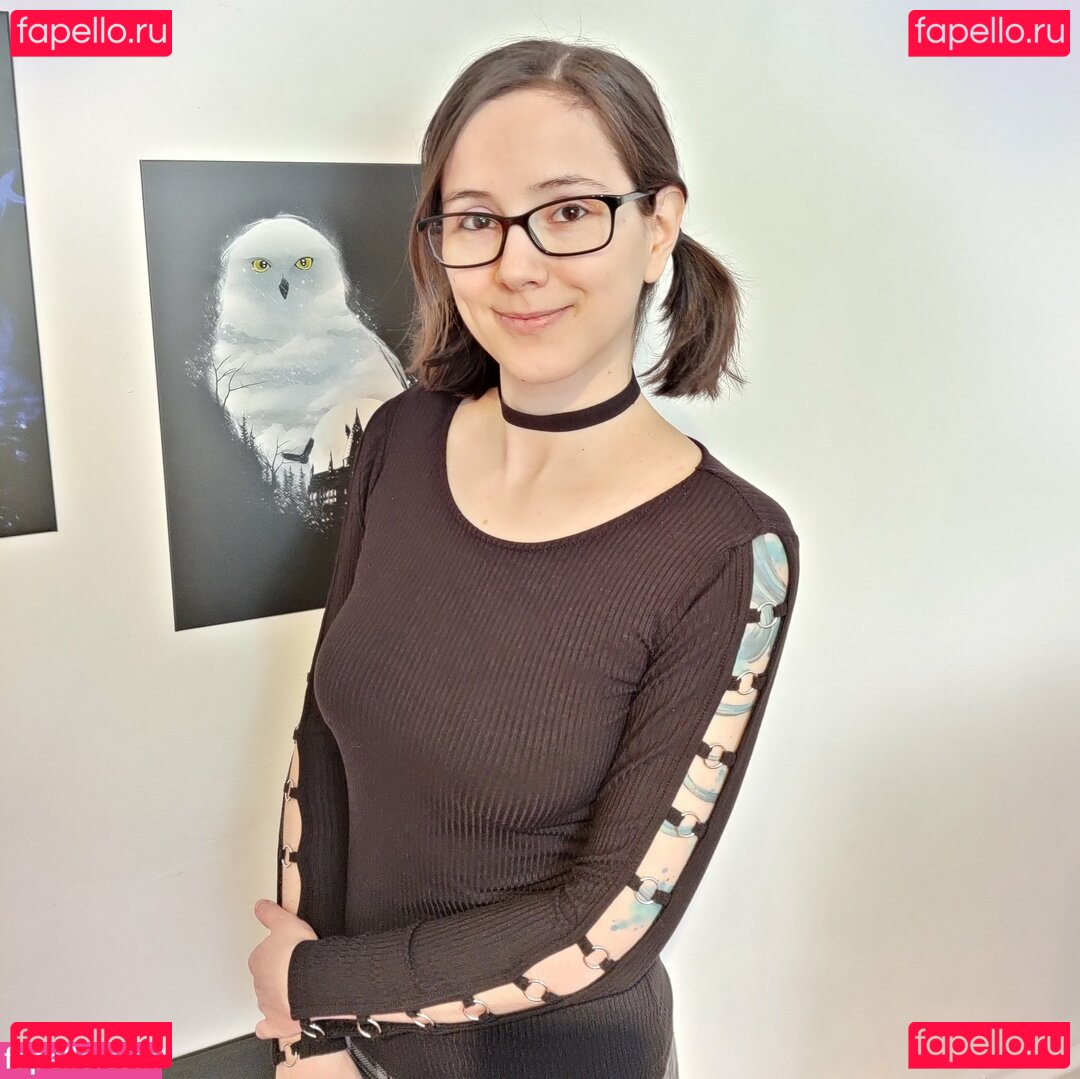 2DKiri Onlyfans Photo Gallery 