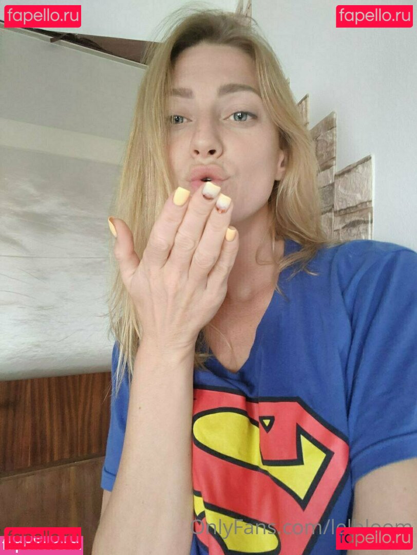 Leyla Bloom / lelbloom / lilybloom_ Onlyfans Photo Gallery 