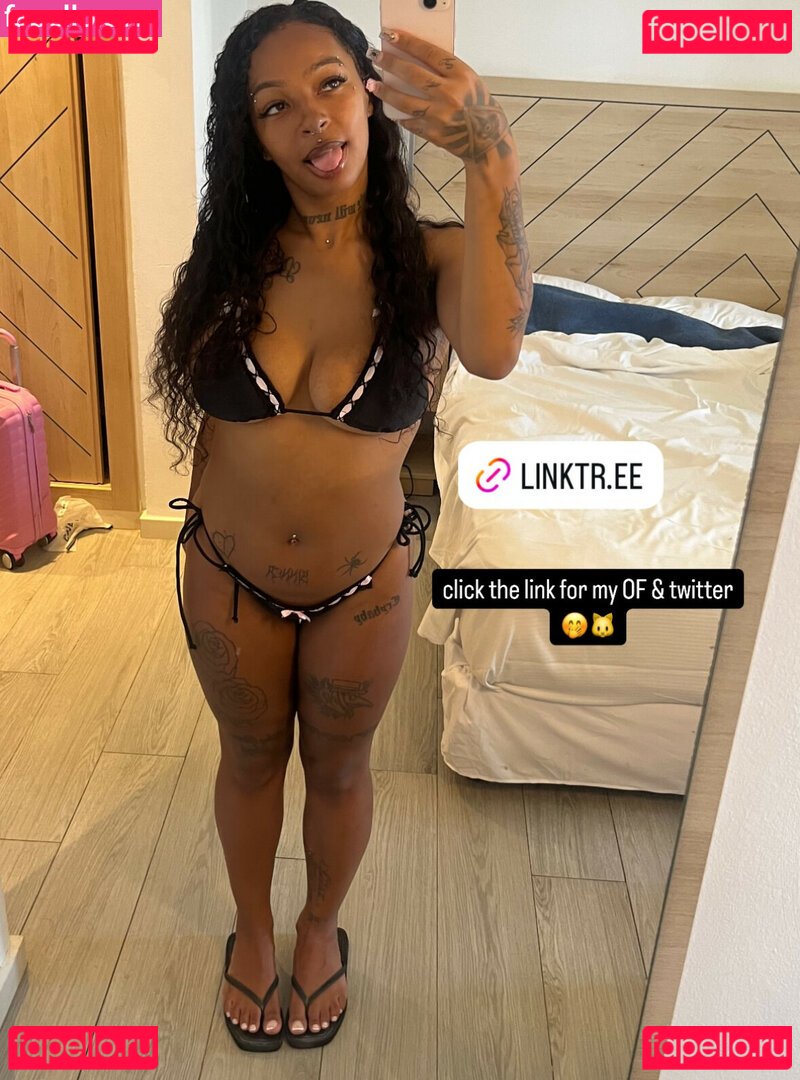 AaliyahBhadxx Onlyfans Photo Gallery 