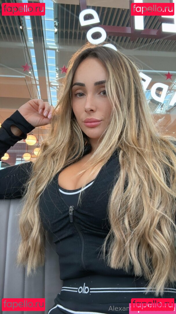 alexandrapembroke / alexandrapemxo Onlyfans Photo Gallery 