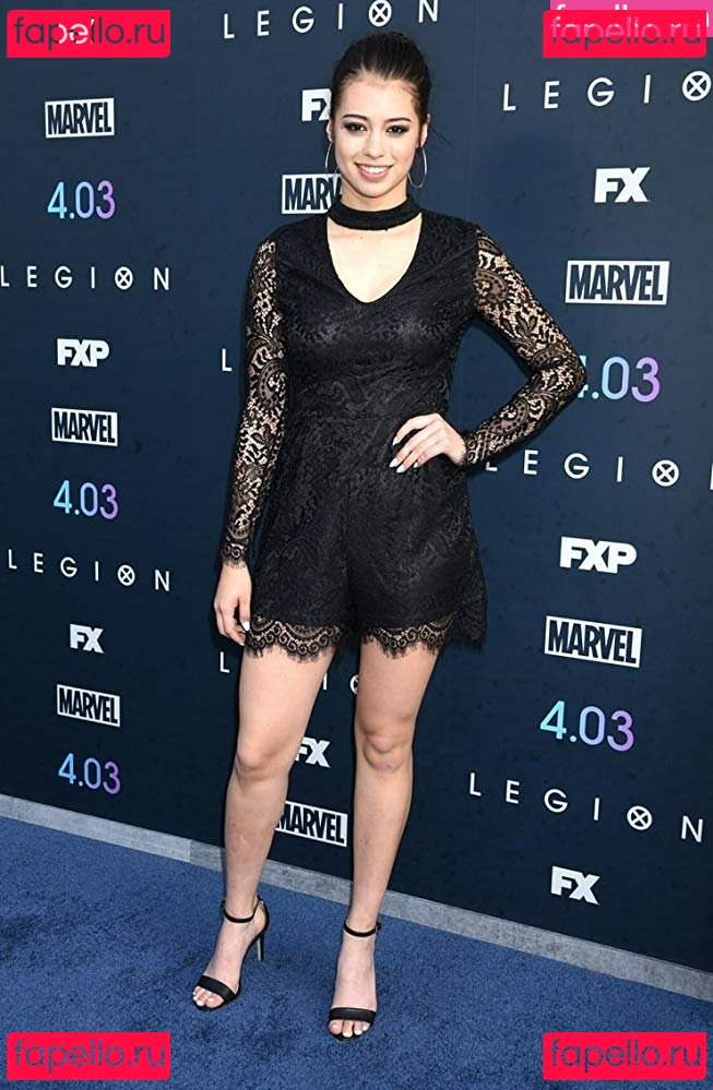 Amber Midthunder / ambermidthunder Onlyfans Photo Gallery 