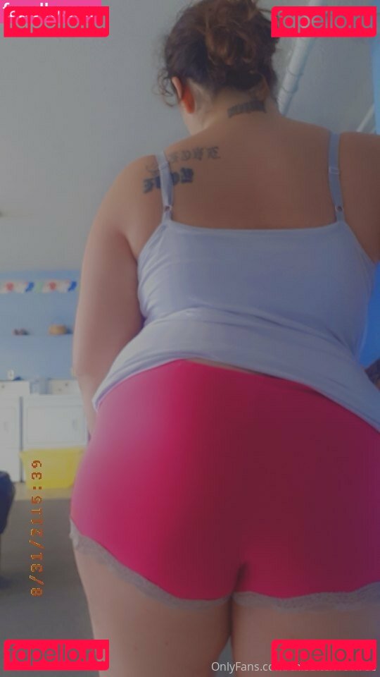 thisbitch101free / thisbite101 Onlyfans Photo Gallery 