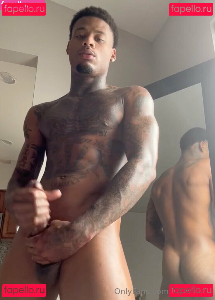 lotsofyayo / trapyayo_ Onlyfans Photo Gallery 