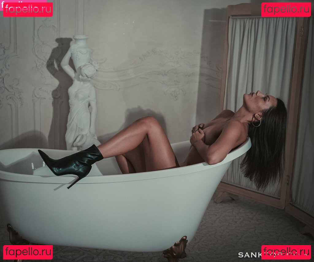 Vikki Roxy / missviktoria_camila / u35659667 Onlyfans Photo Gallery 