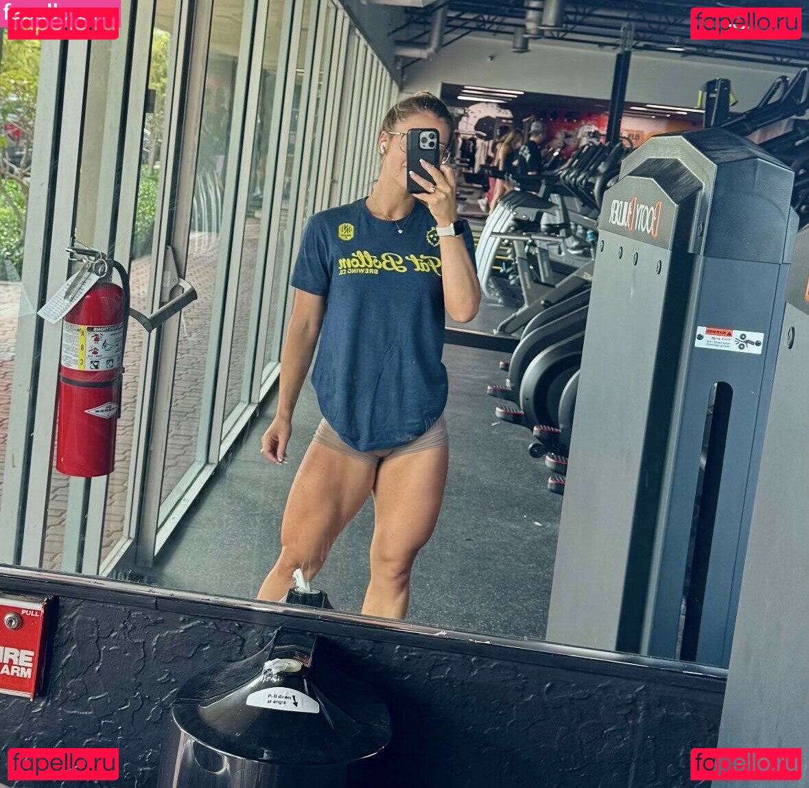 Emily Fenton / Fitwithfenton / api2 Onlyfans Photo Gallery 