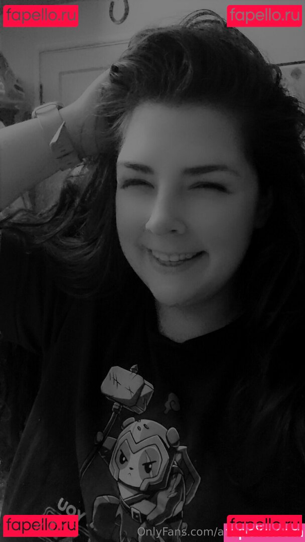 adoseofdiffrent / kandiilland Onlyfans Photo Gallery 