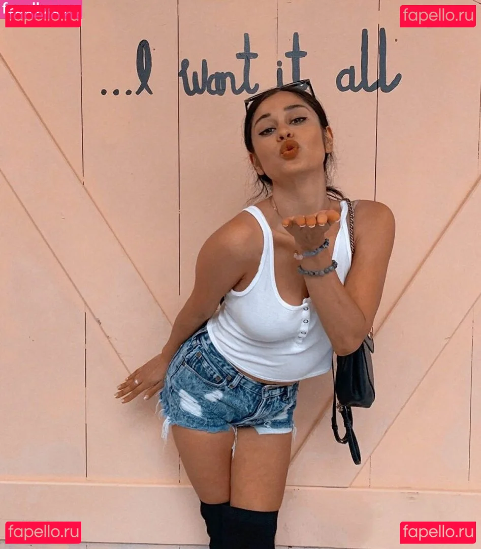 Yvette Monreal Onlyfans Photo Gallery 