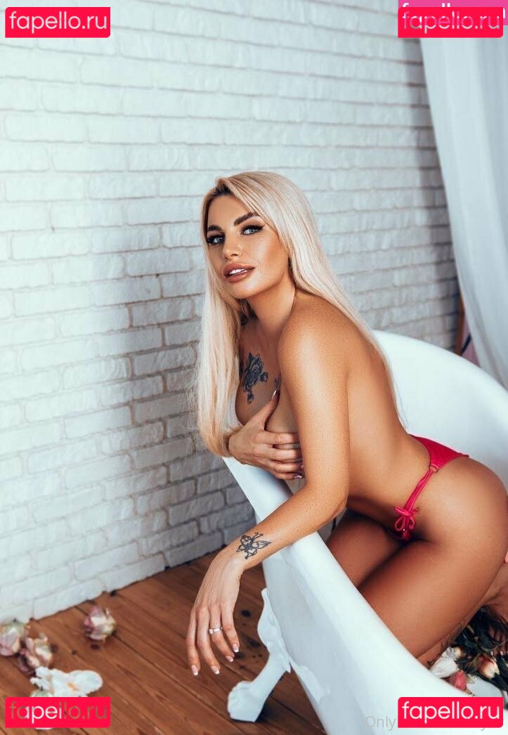 leyav Onlyfans Photo Gallery 