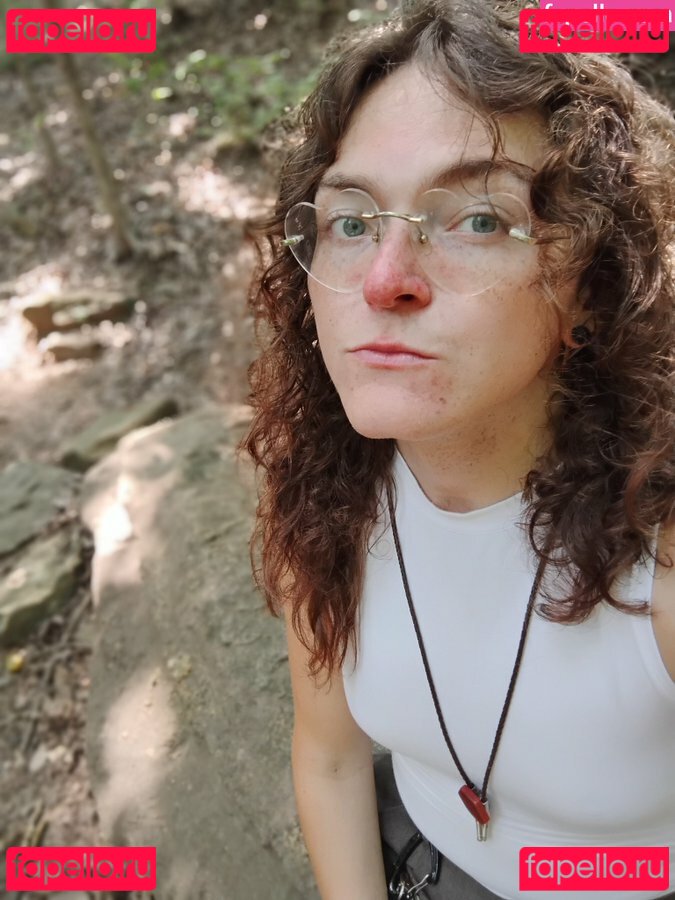 Flowers_Abaddon / homewithroo Onlyfans Photo Gallery 