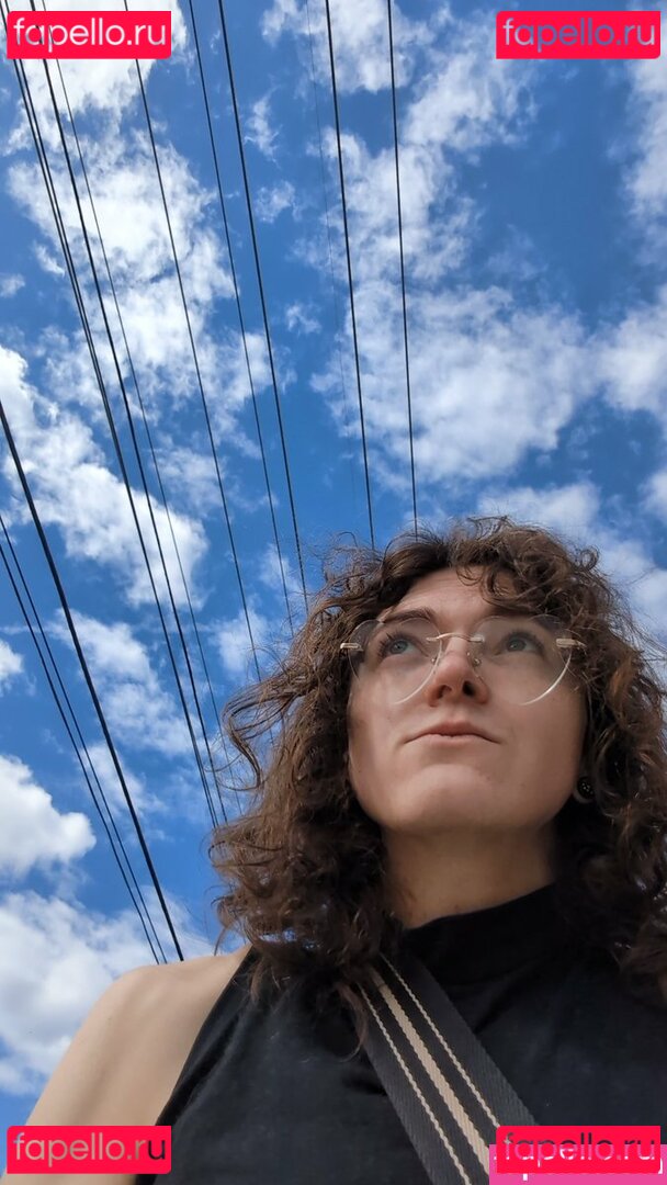 Flowers_Abaddon / homewithroo Onlyfans Photo Gallery 