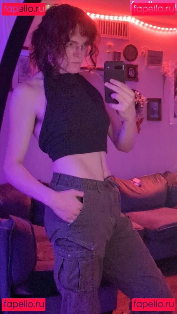 Flowers_Abaddon / homewithroo Onlyfans Photo Gallery 