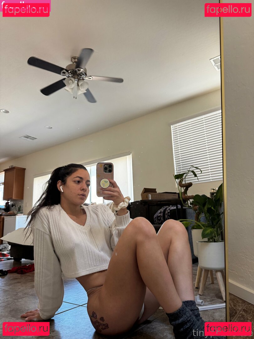 666prudence / Tinyprudence Onlyfans Photo Gallery 