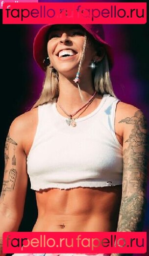 Young Miko / itsyoungmiko / sinacdr Onlyfans Photo Gallery 