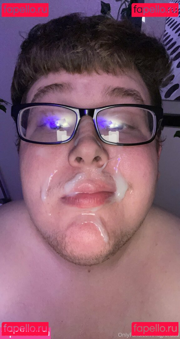 chubbysucker / massivesigh Onlyfans Photo Gallery 