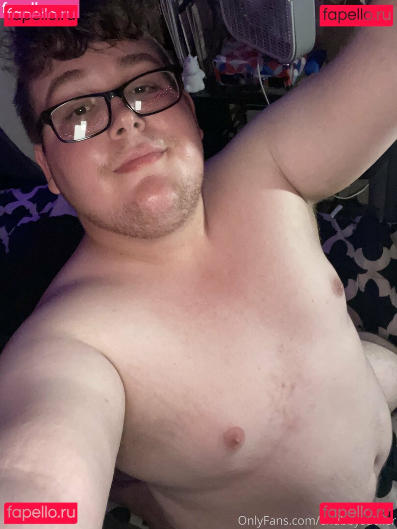 chubbysucker / massivesigh Onlyfans Photo Gallery 