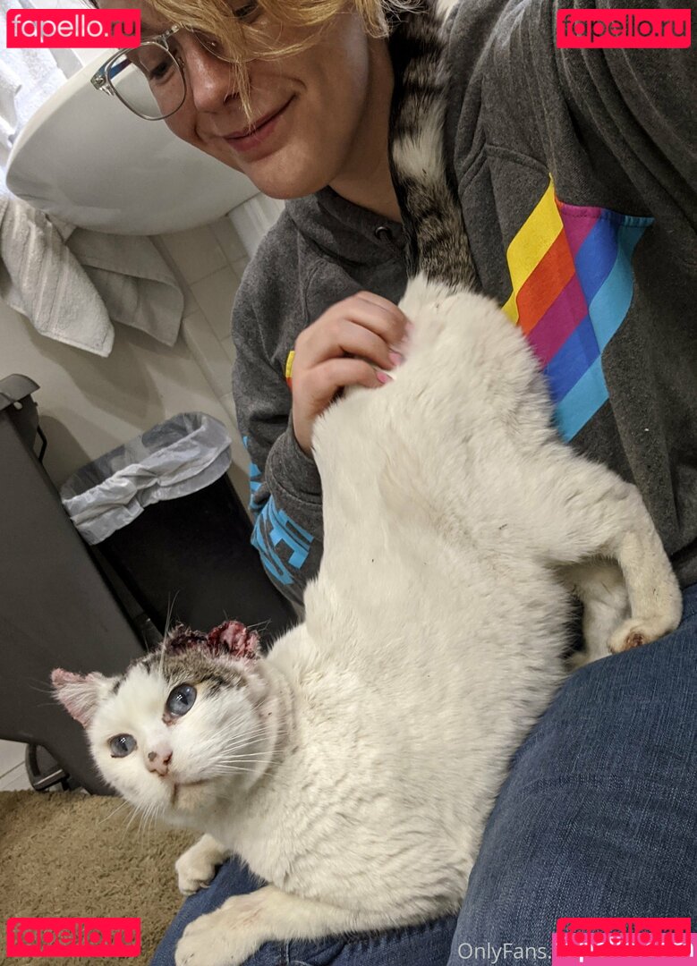 irisreigns / irisreins Onlyfans Photo Gallery 