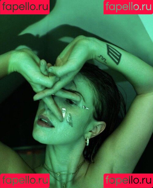 Hayley Williams Onlyfans Photo Gallery 