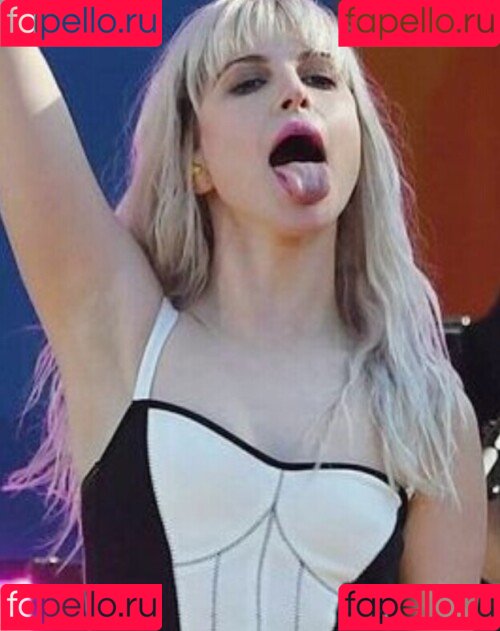 Hayley Williams Onlyfans Photo Gallery 