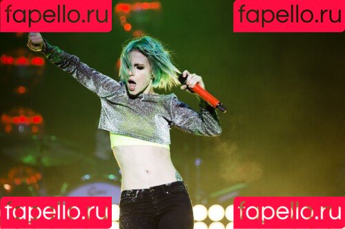 Hayley Williams Onlyfans Photo Gallery 