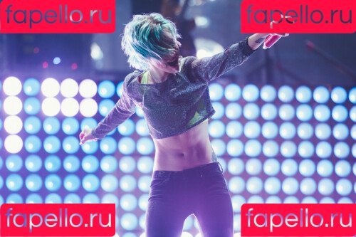 Hayley Williams Onlyfans Photo Gallery 