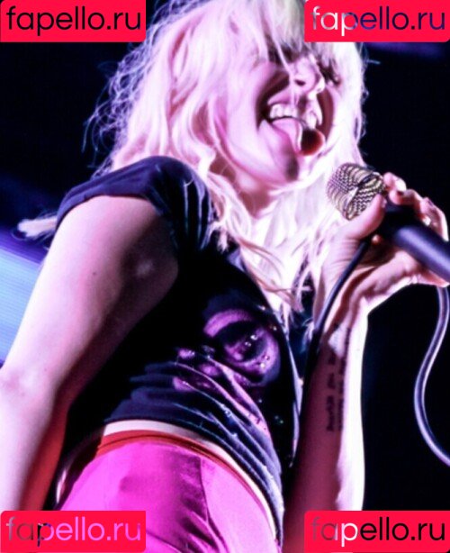 Hayley Williams Onlyfans Photo Gallery 