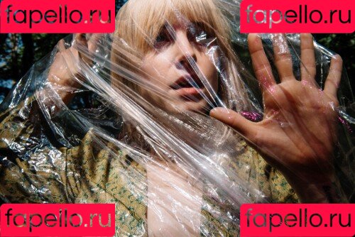 Hayley Williams Onlyfans Photo Gallery 