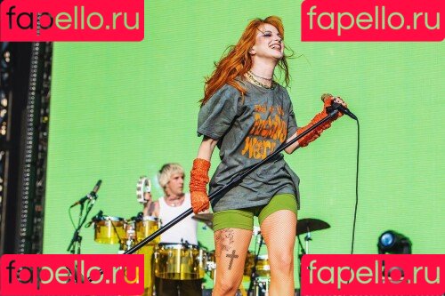 Hayley Williams Onlyfans Photo Gallery 