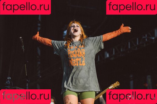 Hayley Williams Onlyfans Photo Gallery 