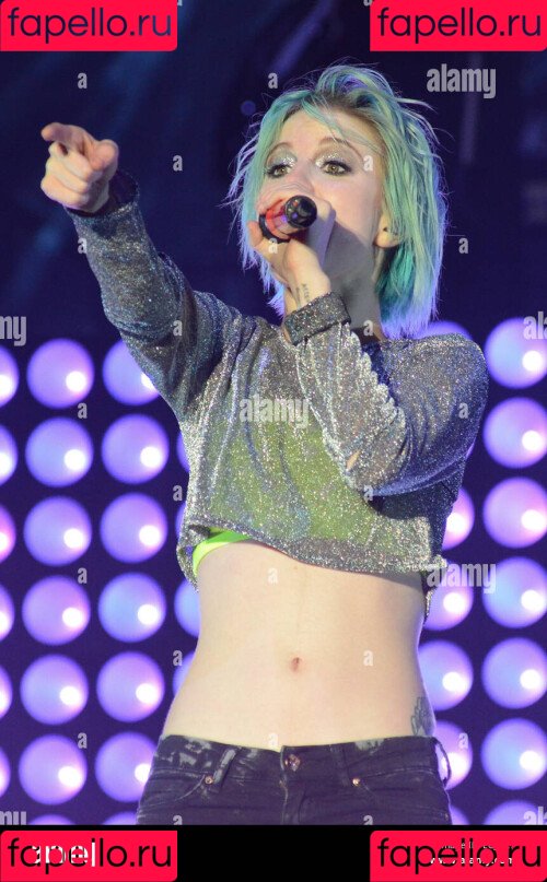 Hayley Williams Onlyfans Photo Gallery 