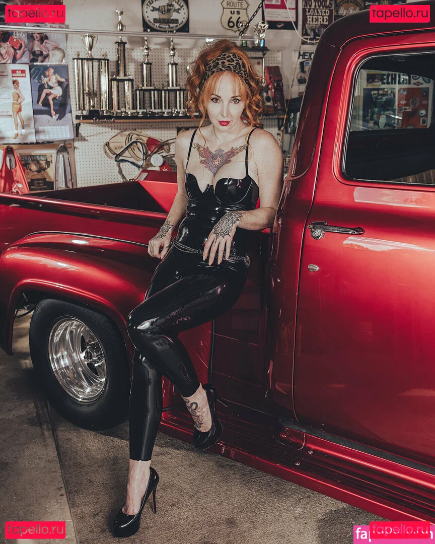 caelyx Onlyfans Photo Gallery 