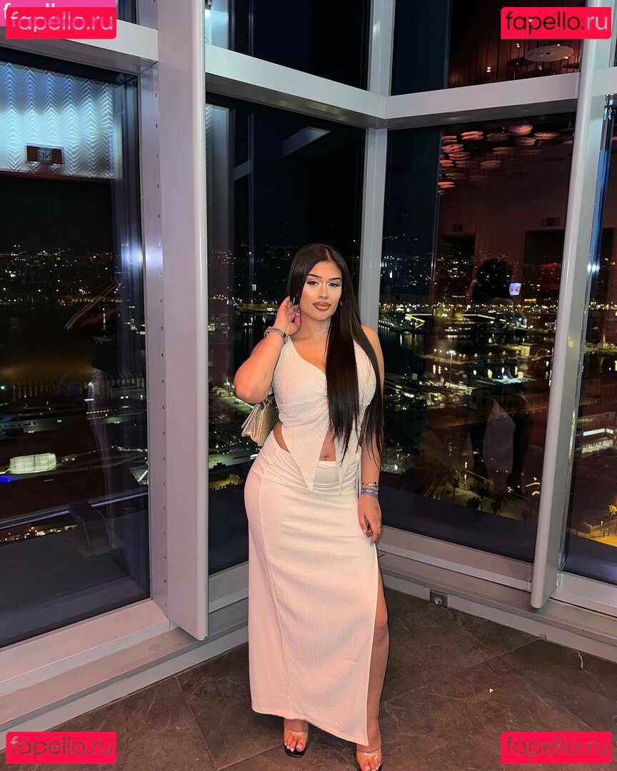 Aneeca / Xneeca / anechkausa / xneeca9 Onlyfans Photo Gallery 