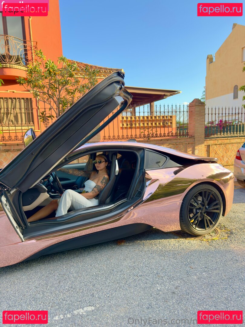 naomissoto Onlyfans Photo Gallery 