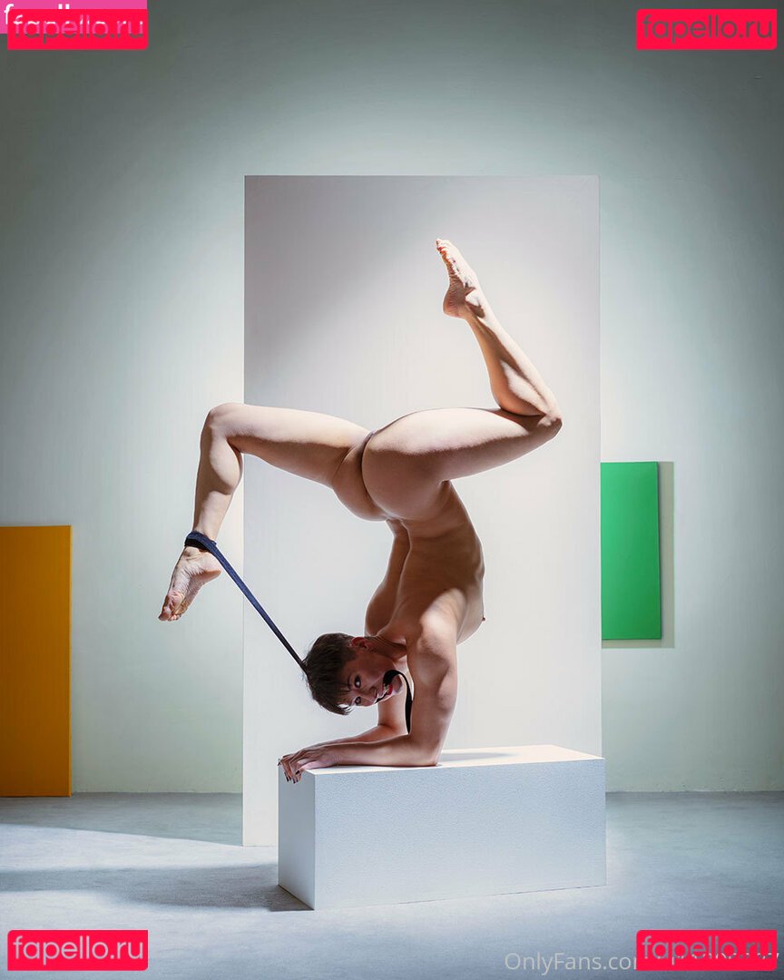 Doris Arnold / DorisArnoldPole / dorisarnold / dorisarnoldpoledancer Onlyfans Photo Gallery 