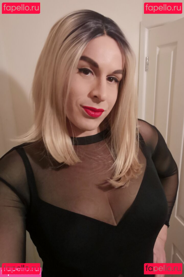 LiaLaRosa / lialarosa_ Onlyfans Photo Gallery 