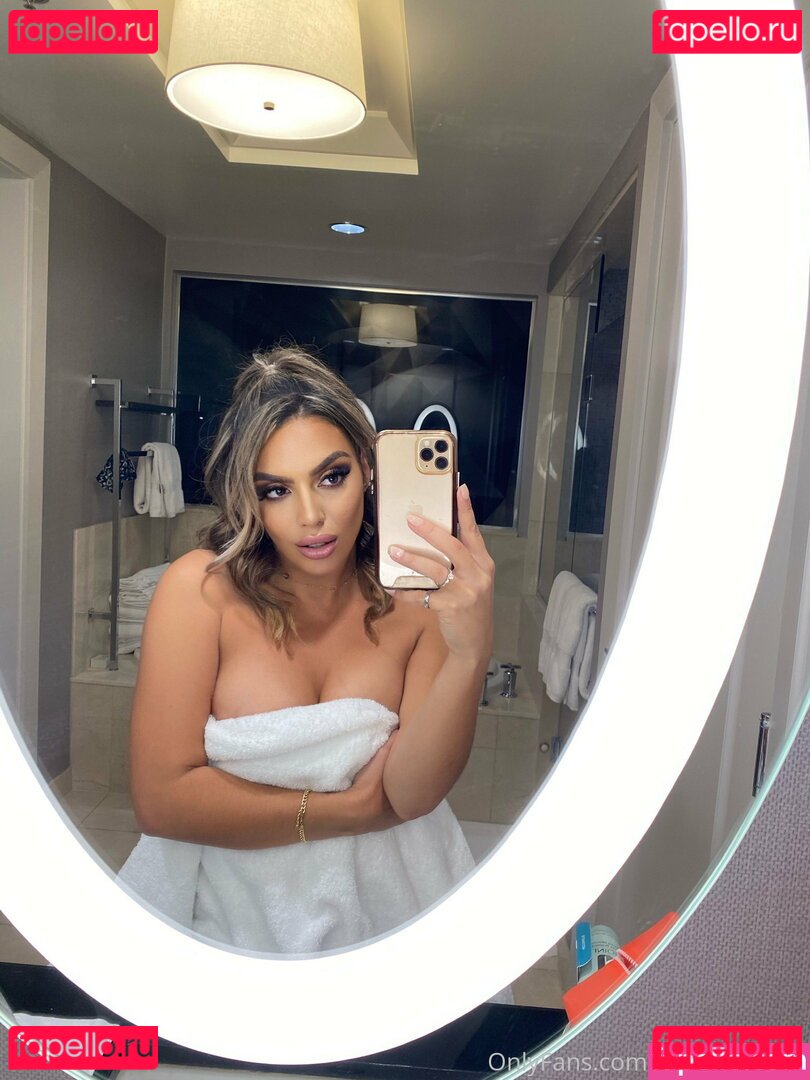 Araqueenbae Onlyfans Photo Gallery 