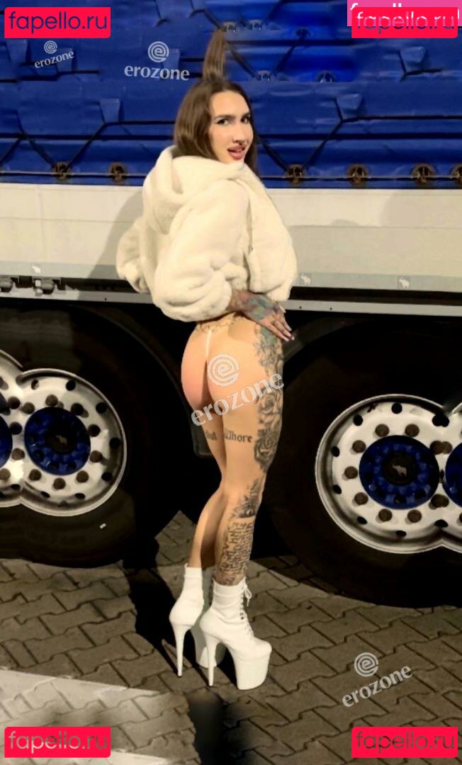 livia005 Onlyfans Photo Gallery 