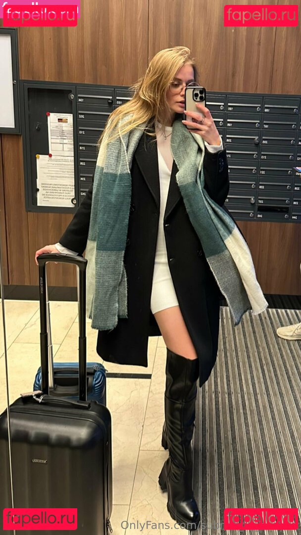 submit2athena / submit_to_athena Onlyfans Photo Gallery 