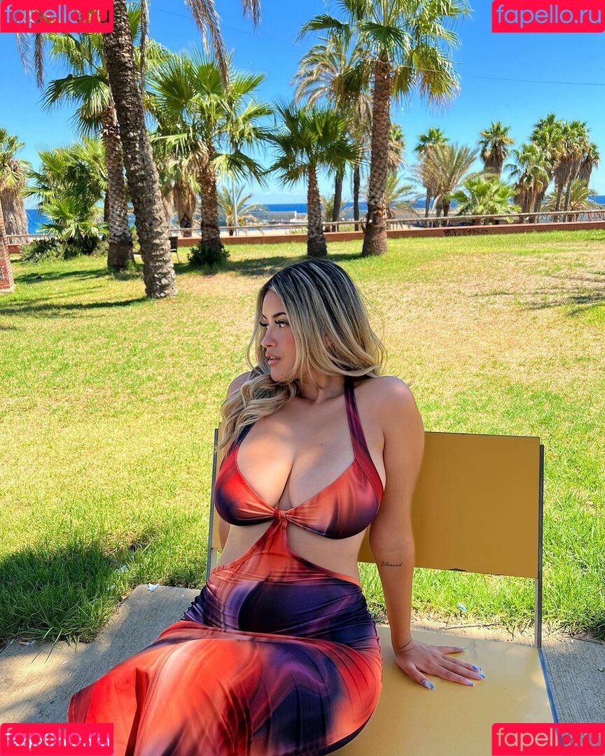 Goldensugaarr Onlyfans Photo Gallery 