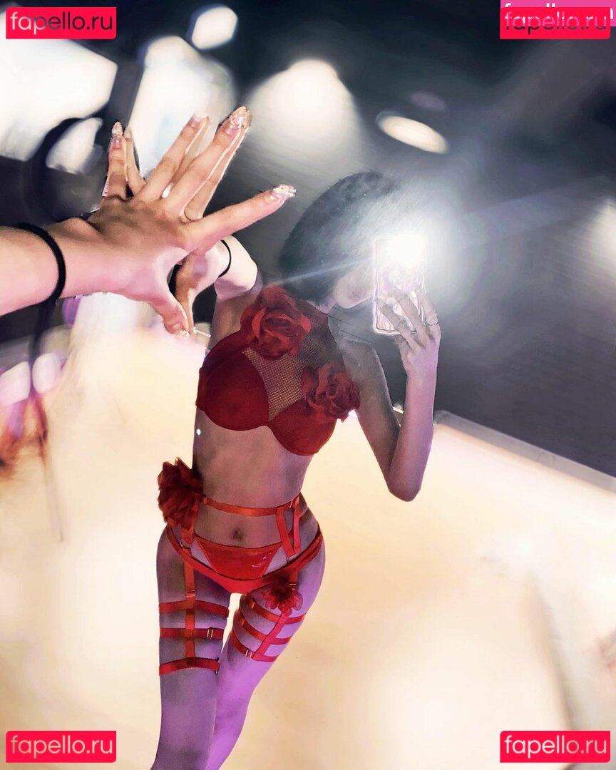 juuuicyml / mllnjx Onlyfans Photo Gallery 