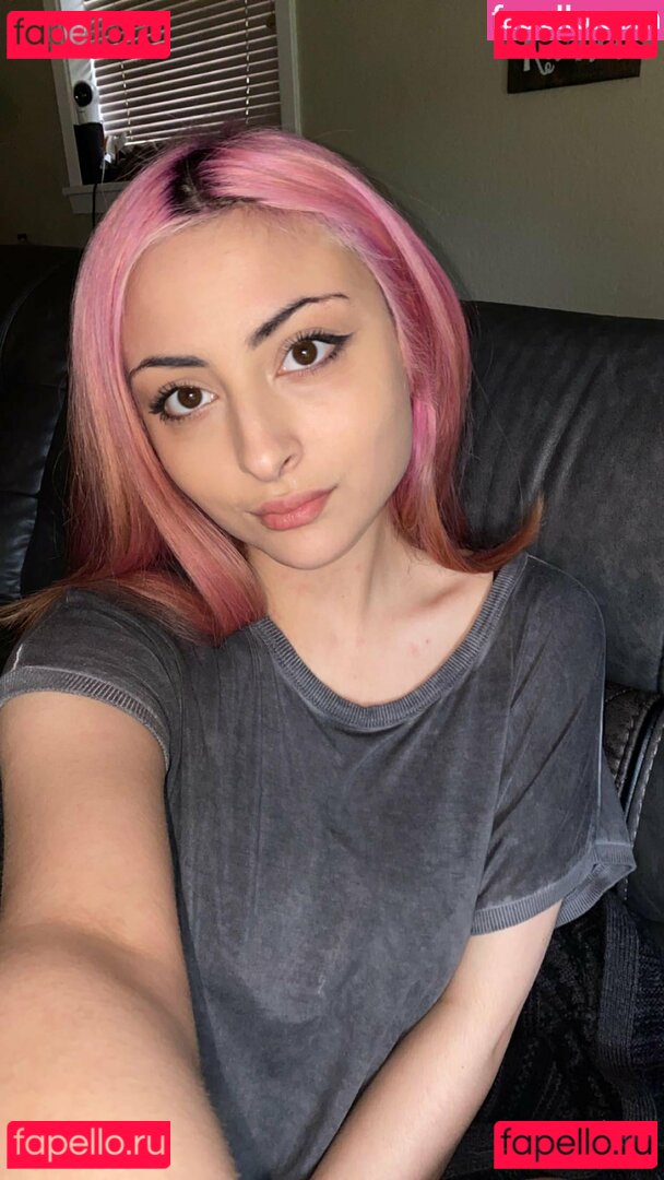 cheycheyhey Onlyfans Photo Gallery 